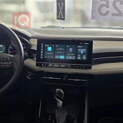 ئێم جی 5 پڵەس